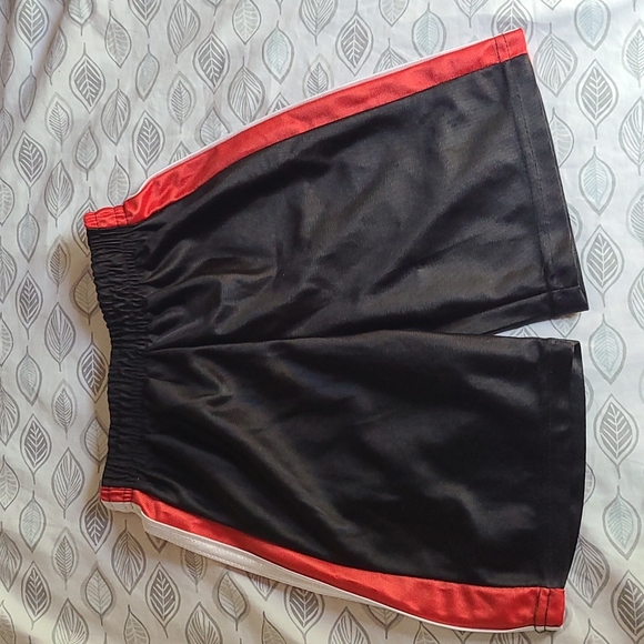 NWT 2T Basketball Jersey & Shorts Set - Picture 5 of 6